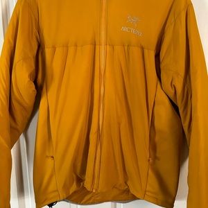 ARC’TERYX Atom LT Hoody (Quantum) Mens Medium